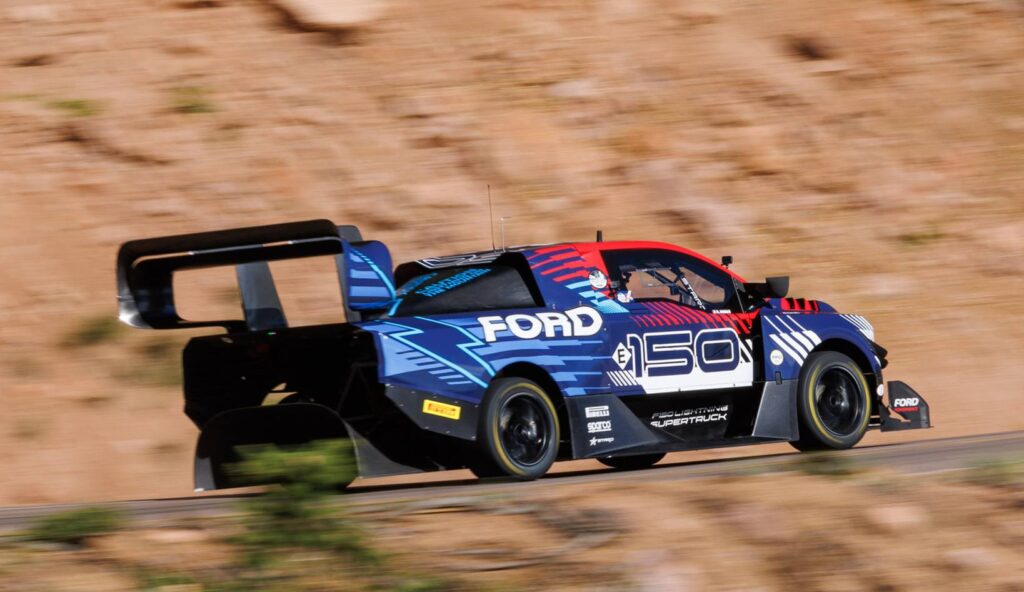 Ford F-150 Lightning SuperTruck на Pikes Peak 2024